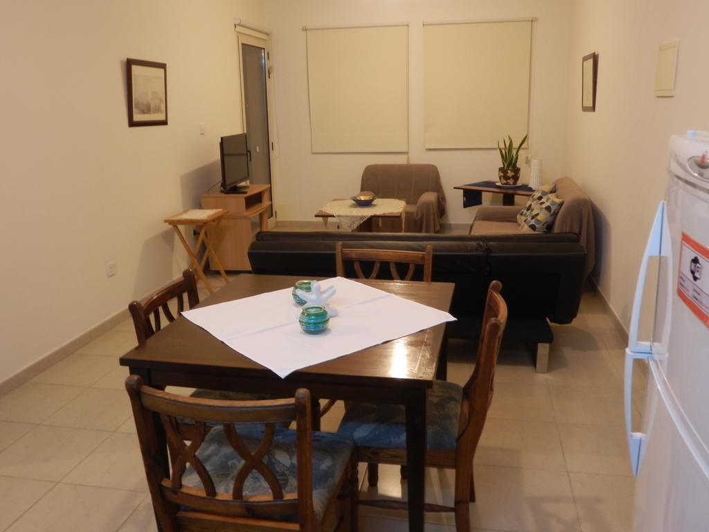 Byreva Apartments Pafos Zewnętrze zdjęcie